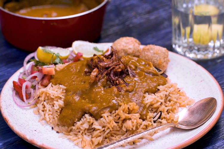 Dish,Food,Cuisine,Ingredient,Rice and curry,Biryani,Kabsa,Rice,Produce,Staple food