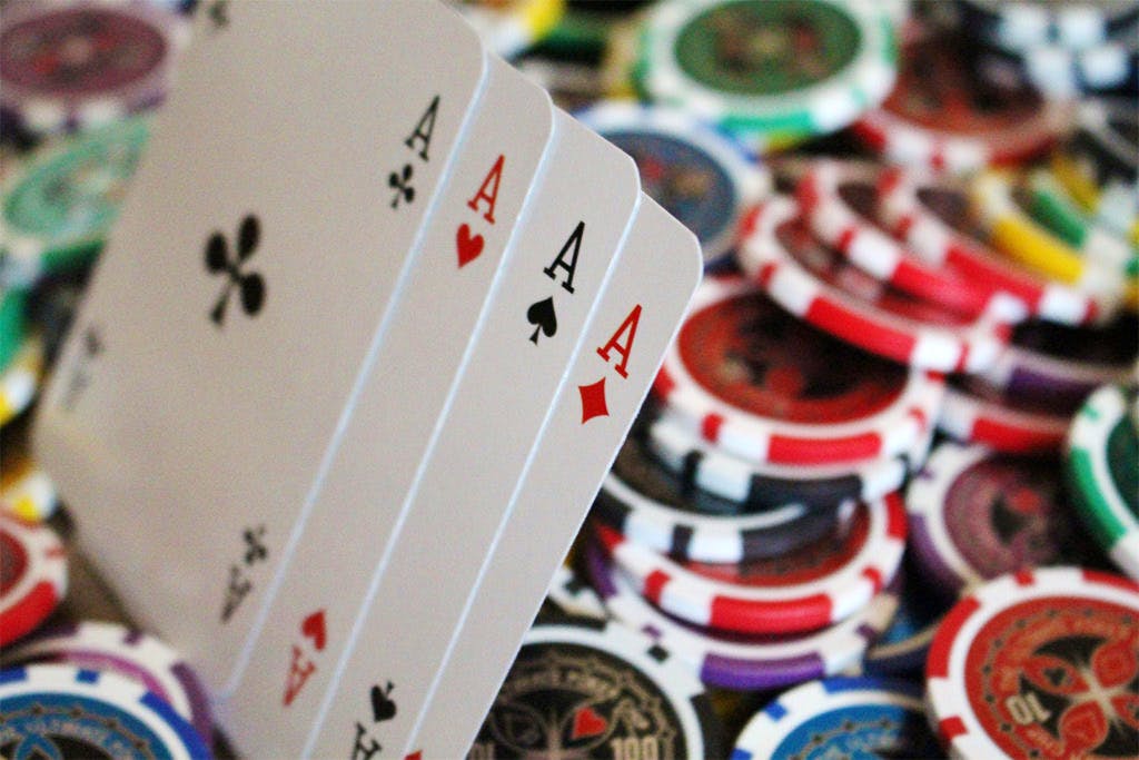 Games,Gambling,Poker,Recreation,Card game,Carmine