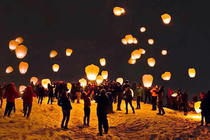 Lighting,Lantern,Sky,Event,Fun,Crowd,Night