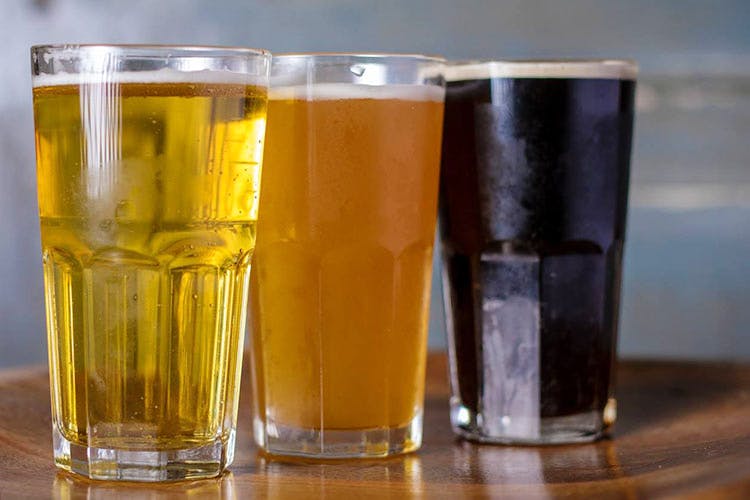 Beer glass,Pint glass,Drink,Highball glass,Lager,Tumbler,Drinkware,Pint,Distilled beverage,Glass