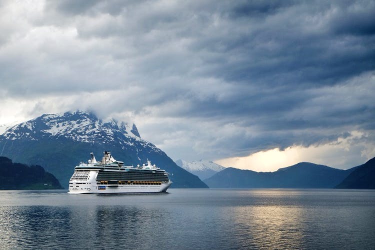 Cruise ship,Sky,Fjord,Glacial landform,Sound,Passenger ship,Vehicle,Cloud,Sea,Ship