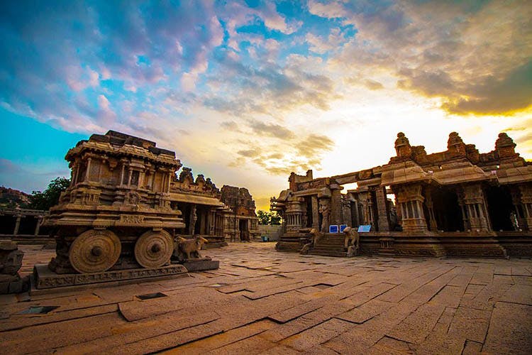 Sky,Cloud,Landmark,Historic site,Ancient history,Hindu temple,Architecture,Morning,Ruins,Tourism