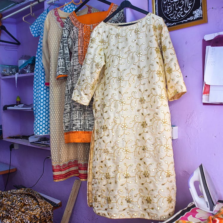 10 Wedding Lehenga Shops in Dadar which every Mumbai bride must check out!  | Bridal Wear | Wedding Blog