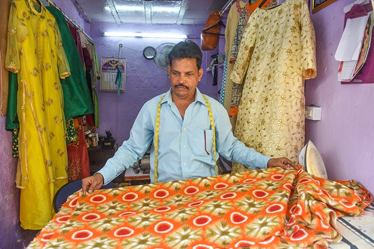 Shopkeeper,Sari,Textile,Selling,Cuisine