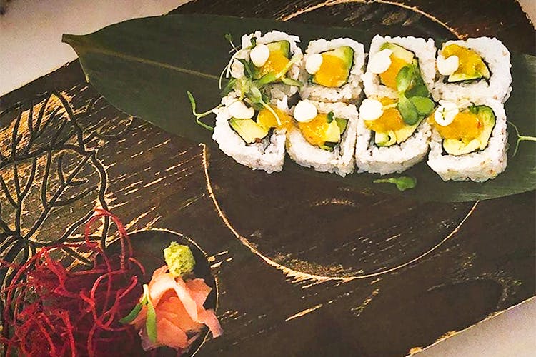 Dish,Cuisine,Food,Gimbap,Sushi,California roll,Comfort food,Ingredient,À la carte food,Japanese cuisine