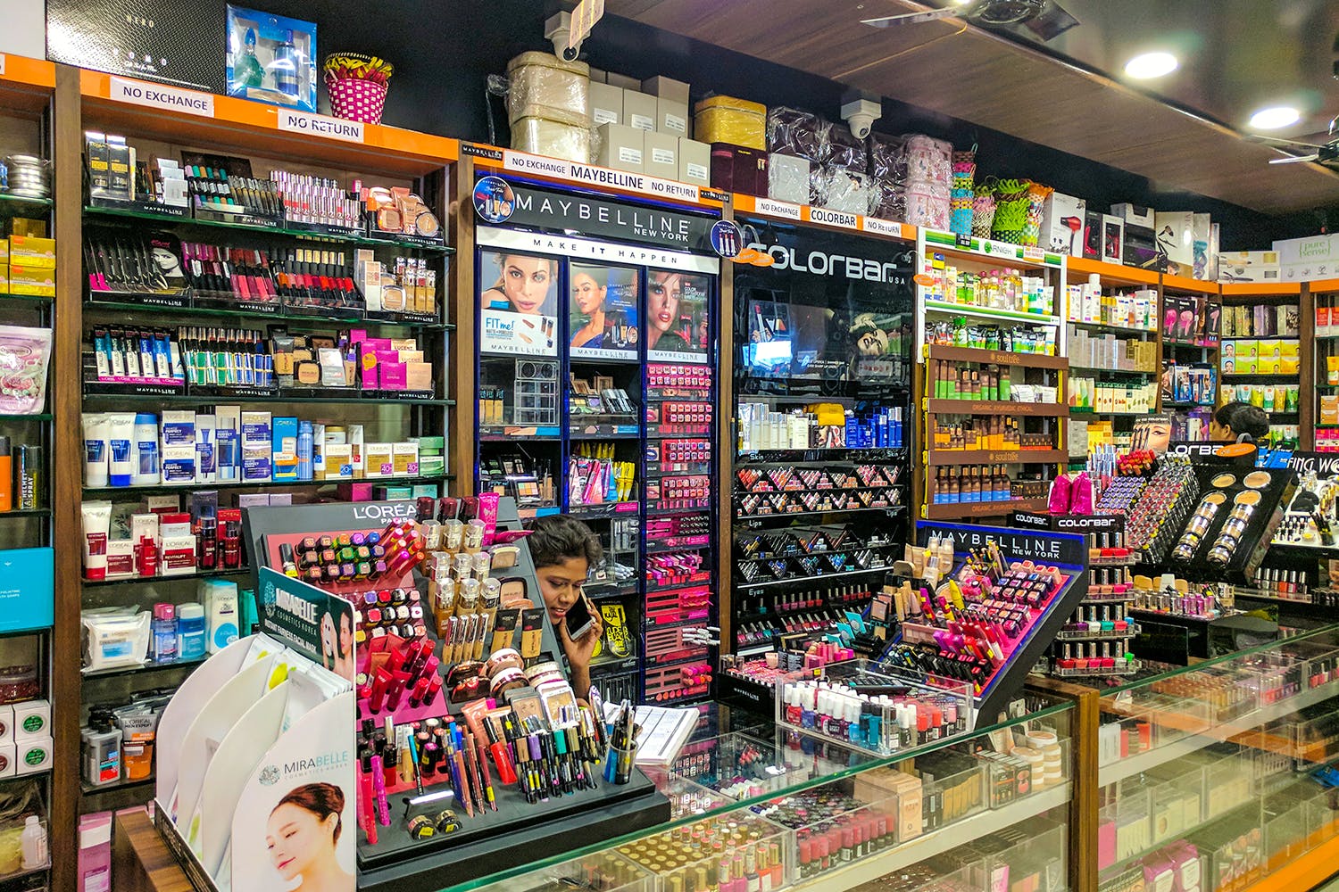 how-to-start-cosmetic-retail-store-in-india-idea2makemoney