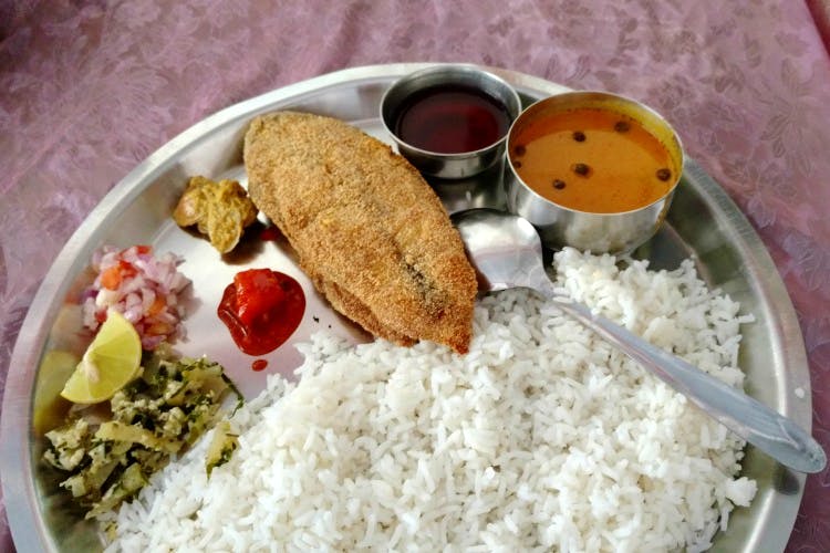 Dish,Food,Cuisine,White rice,Steamed rice,Ingredient,Nasi liwet,Glutinous rice,Lunch,Meal