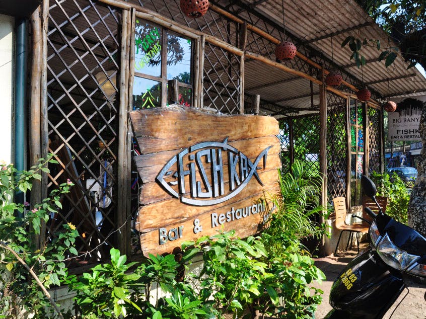 Tree,House,Plant,Building,Signage