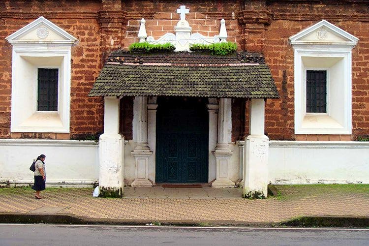 House,Building,Architecture,Home,Door,Facade,Window,Arch,Temple,Place of worship