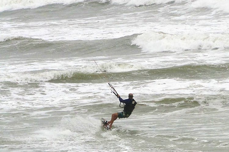 Kitesurfing,Surfing Equipment,Surface water sports,Wave,Wind wave,Boardsport,Kite sports,Water sport,Windsports,Surfboard