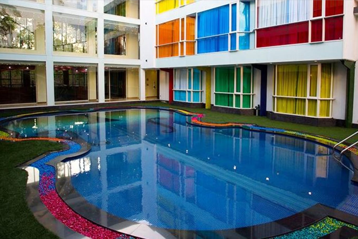 Swimming pool,Property,Building,Resort,Real estate,Leisure centre,Architecture,Hotel,Leisure,House